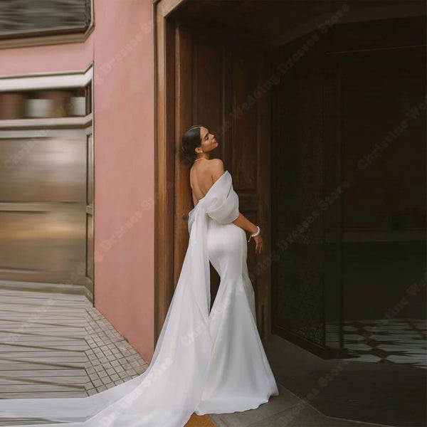 Elegant Off-The-Shoulder Mermaid Wedding Dress with Transparent Yarn and Sleeveless Design